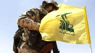 مردان خدا از اینجا عبور کرده‌اند… + ویدئو | واکنش زن لبنانی به حضور رزمندگان حزب‌الله در خانه‌اش