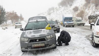 تردد در مسیرهای کوهستانی زنجان فقط با زنجیر چرخ امکان‌پذیر است