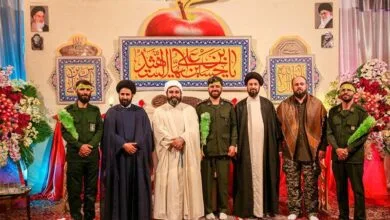 هیئتی که در آن از مضامین تربیتی خانوادگی تا مسائل بین المللی سخن گفته می شود هیئتی که در آن از مضامین تربیتی خانوادگی تا مسائل بین المللی سخن گفته می شود