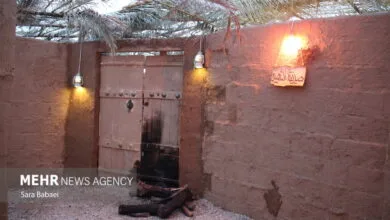 برپایی نمایشگاه تجسمی «روایت غربت در کوچههای مادری» در کرمانشاه برپایی نمایشگاه تجسمی «روایت غربت در کوچههای مادری» در کرمانشاه