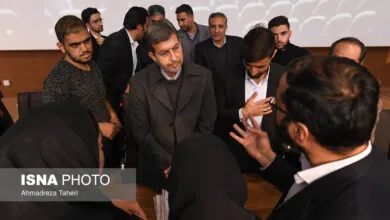 گفتوگوی صریح دانشجویان با استاندار اصفهان