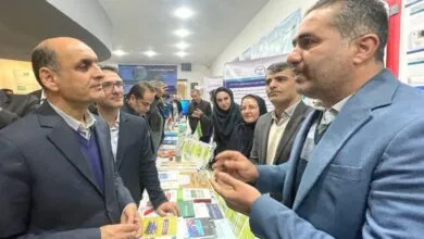 بازدید استاندار گیلان از غرفه پژوهشکده محیط زیست در نمایشگاه فن بازار بازدید استاندار گیلان از غرفه پژوهشکده محیط زیست در نمایشگاه فن بازار