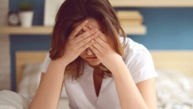 موقع سردرد این خوراکی‌ها را نخورید | 2 راهکار برای خلاصی از سردردهای میگرنی