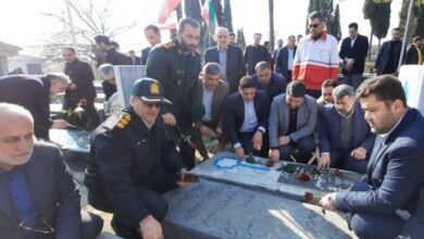 مزار شهدای تالش گلباران شد مزار شهدای تالش گلباران شد