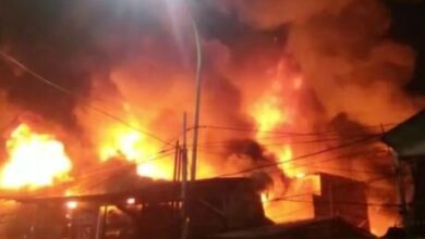 حریق بزرگ در «جاکارتا»ی اندونزی؛ صدها خانه در آتش سوخت