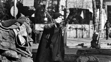 ساخت کوکتل مولوتف روی پشت بام همراه همسایهها ساخت کوکتل مولوتف روی پشت بام همراه همسایهها