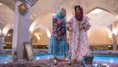 فیلم | درآمد هنگفت عروس‌یابی در حمام زنانه!