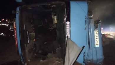 دفاع آموزش و پرورش از مدیر دبیرستان فرزانگان کرمان | او در حادثه واژگونی اتوبوس دانش‌آموزان بی‌تقصیر است؟