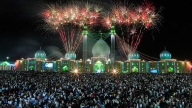 بیعت میلیونی مردم با حضرت ولی عصر(عج) بیعت میلیونی مردم با حضرت ولی عصر(عج)