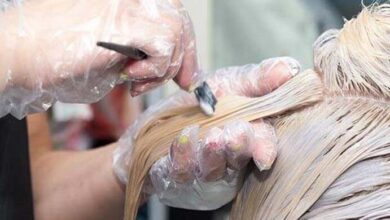 آیا رنگ و دکلره باعث سفید شدن موها میشود؟ | نور خورشید موها را کمرنگ میکند آیا رنگ و دکلره باعث سفید شدن موها میشود؟ | نور خورشید موها را کمرنگ میکند