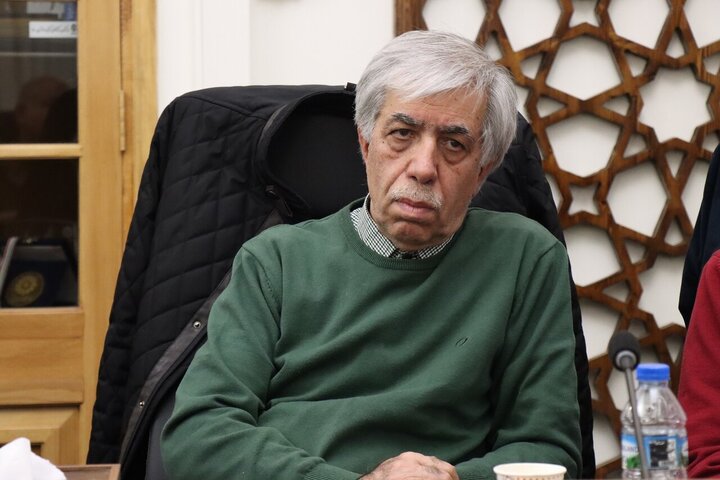 نهاد کتابخانهها پذیرای همه ناشران باشد