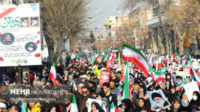 حضور استاندار آذربایجان‌شرقی در راهپیمایی ۲۲ بهمن