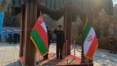 دیدار رئیس ستاد نیروهای مسلح سلطنت عمان با سرلشکر باقری