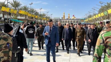 وزیر کشور در روز دوم سفر به عراق، به زیارت عتبات عالیات رفت