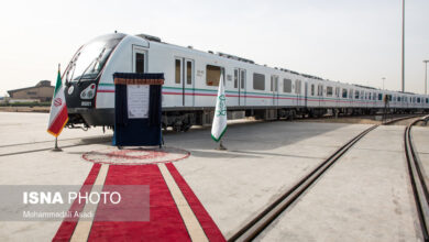 قطار ملی روی ریل خودباوری جوانان انقلابی قطار ملی روی ریل خودباوری جوانان انقلابی
