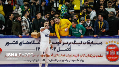 تشکر ستاره‌های گیتی‌پسند از مردم اصفهان پس از قهرمانی در لیگ‌برتر