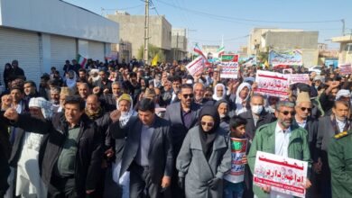 معاون استاندار: مردم سیستان و بلوچستان ذره‌ای از مواضع حمایتی خود از انقلاب عقب نشینی نمی‌کنند