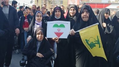 حضور تماشایی مردم فارس در جشن انقلاب