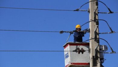 اجرای ۲۹ کیلومتر شبکه برق کابل خود نگهدار در رزن/ کنترل از راه دور ۷ نقطه شبکه برق 

 