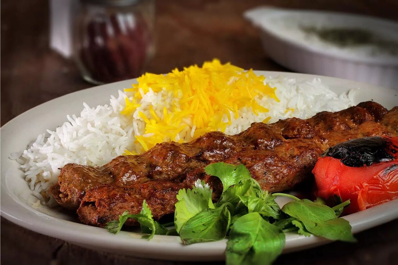 طرز تهیه کباب کوبیده بازاری بدون ریزش با تمام فوت و فن آن