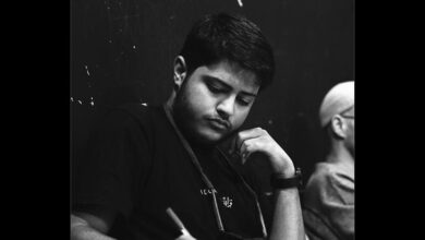 اجرای «۱۶» در سالن شیشه‌ای تماشاخانه هما