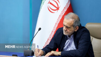 پیام تسلیت پزشکیان در پی درگذشت رئیس فقید جامعه خیرین مدرسه ساز کشور پیام تسلیت پزشکیان در پی درگذشت رئیس فقید جامعه خیرین مدرسه ساز کشور