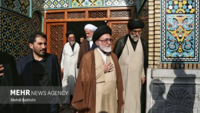 مراسم ترحیم ارتحال آیت الله یوسف پور در حرم بانوی کرامت