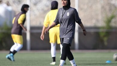 تشبیه گل ملی پوشان بانوان ایران به گل خداداد عزیزی مقابل استرالیا