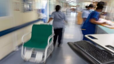 وقتی پزشکی با پیک موتوری آمد؛ روایت فداکاری در دل بحران