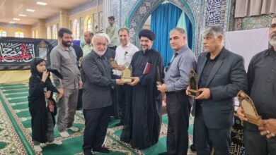 تقدیر از فعالان ستاد نماز جمعه گناوه تقدیر از فعالان ستاد نماز جمعه گناوه