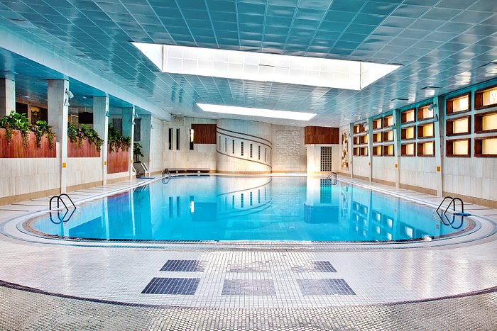 Olympic Hotel Pool: Pictures & Reviews - Tripadvisor