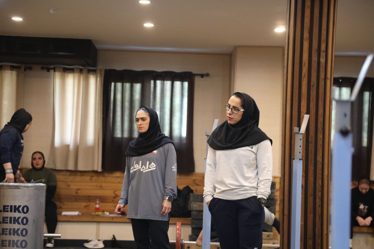 حسینی: بانوان وزنه‌برداری شانس مدال دارند/ شرط اعزام رکودگیری است