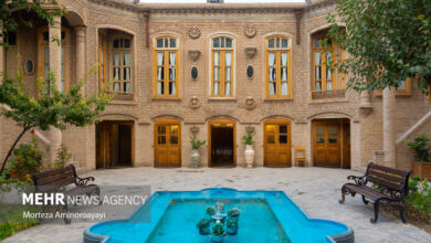 بهرهگیری از ظرفیت خیرین میراثفرهنگی در سرمایهگذاری برای احیای بناها بهرهگیری از ظرفیت خیرین میراثفرهنگی در سرمایهگذاری برای احیای بناها