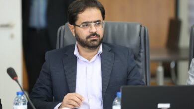 دستگاه قضایی موضوع فوت دانش‌آموز زرندی در زمین فوتبال را بررسی می کند