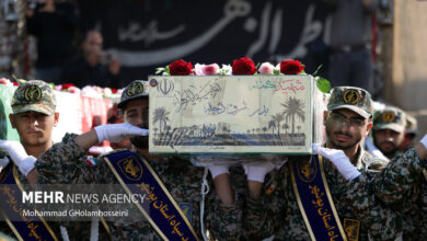 بدرقه شش قهرمان گمنام؛ بیرجند غرق در عشق و ارادت بدرقه شش قهرمان گمنام؛ بیرجند غرق در عشق و ارادت