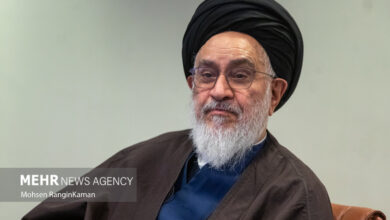 تاریخ لکه ننگ ستمگران برای توهین به چهره‌های الهی را فراموش نمی‌کند