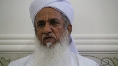 ملت ایران با حضور در تشییع رهبری شکوه وحدت را نمایش می دهند