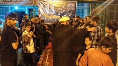 مارگون در سوگ کربلا؛ شمع‌های شام غریبان روشن شد
