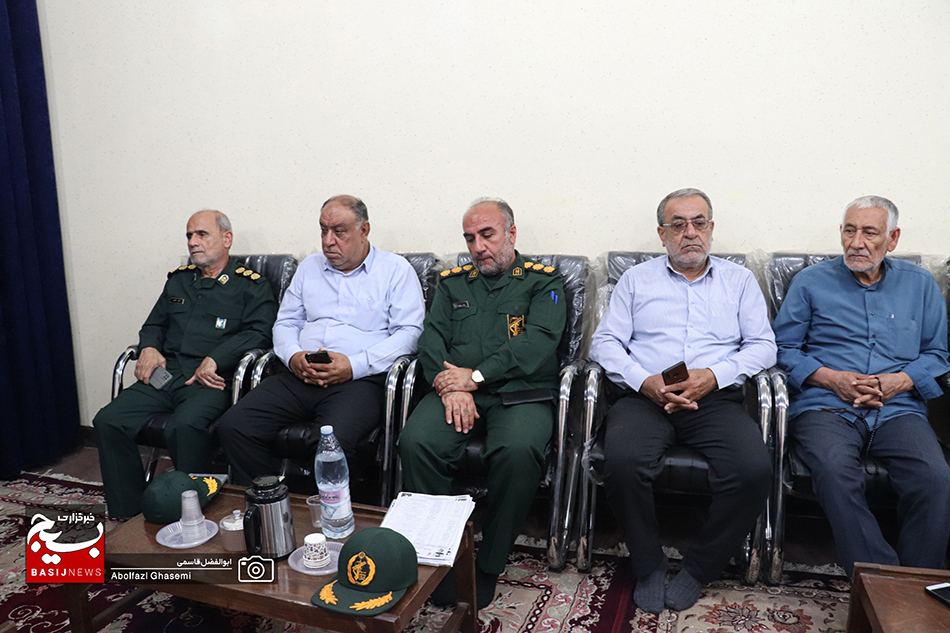 دیدار مجموعه فرماندهی سپاه جوادالائمه(ع) با امام جمعه دشتستان