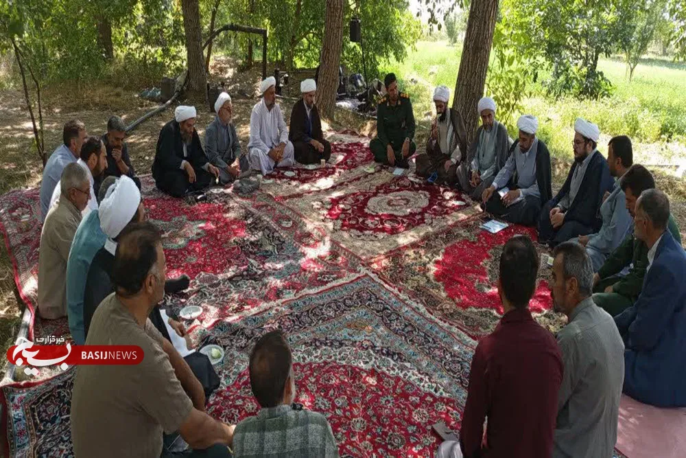 حلقه صالحین مدرسه‌ای برای ساختن انسان است