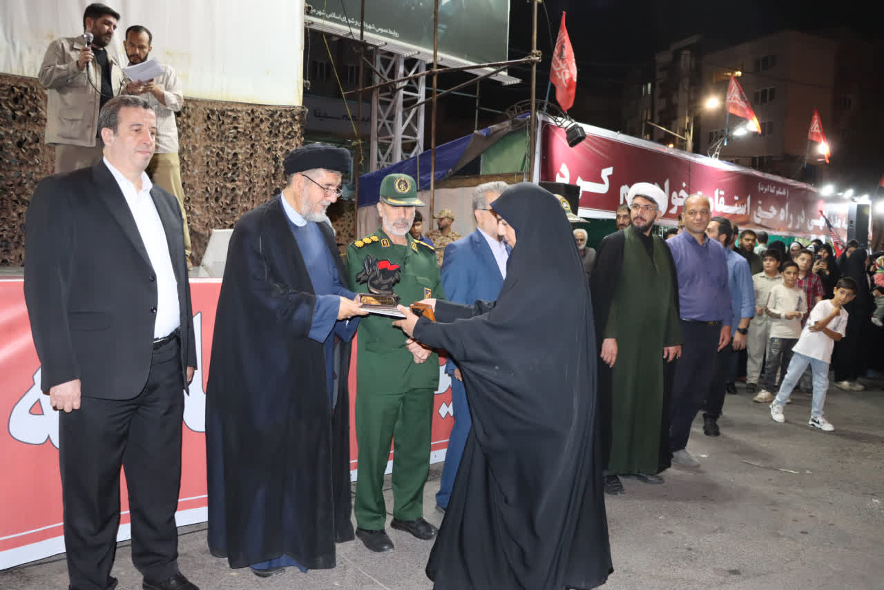برگزیدگان مسابقه میدان یار در شهرستان میانه تجلیل شدند