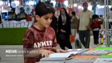 آغاز خرید ملزومات سال تحصیلی در بندرعباس