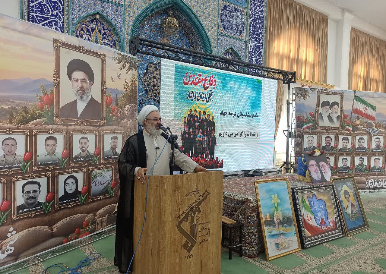 دفاع مقدس برگ زرینی در دفتر افتخارات ملت بزرگ ایران است