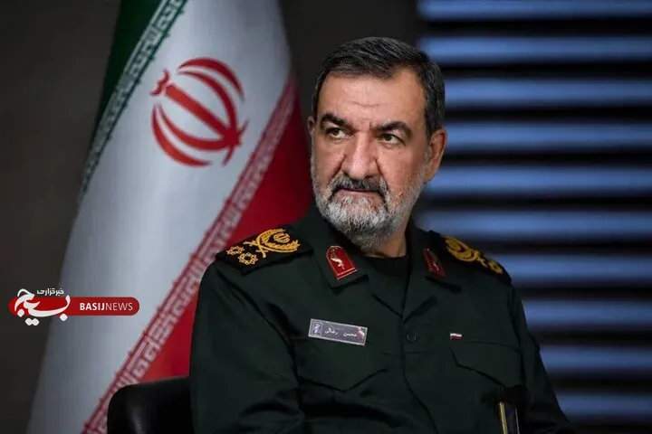 جمهوری اسلامی ایران این روزها بیش از پیش نیازمند همت و مردم داری و حضور آگاهانه آحاد ملت میباشد.