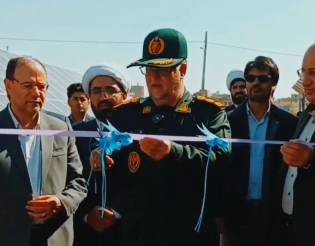 افتتاح نیروگاه خورشیدی تجمیعی ۴۴۰ کیلوواتی در شهرستان بناب