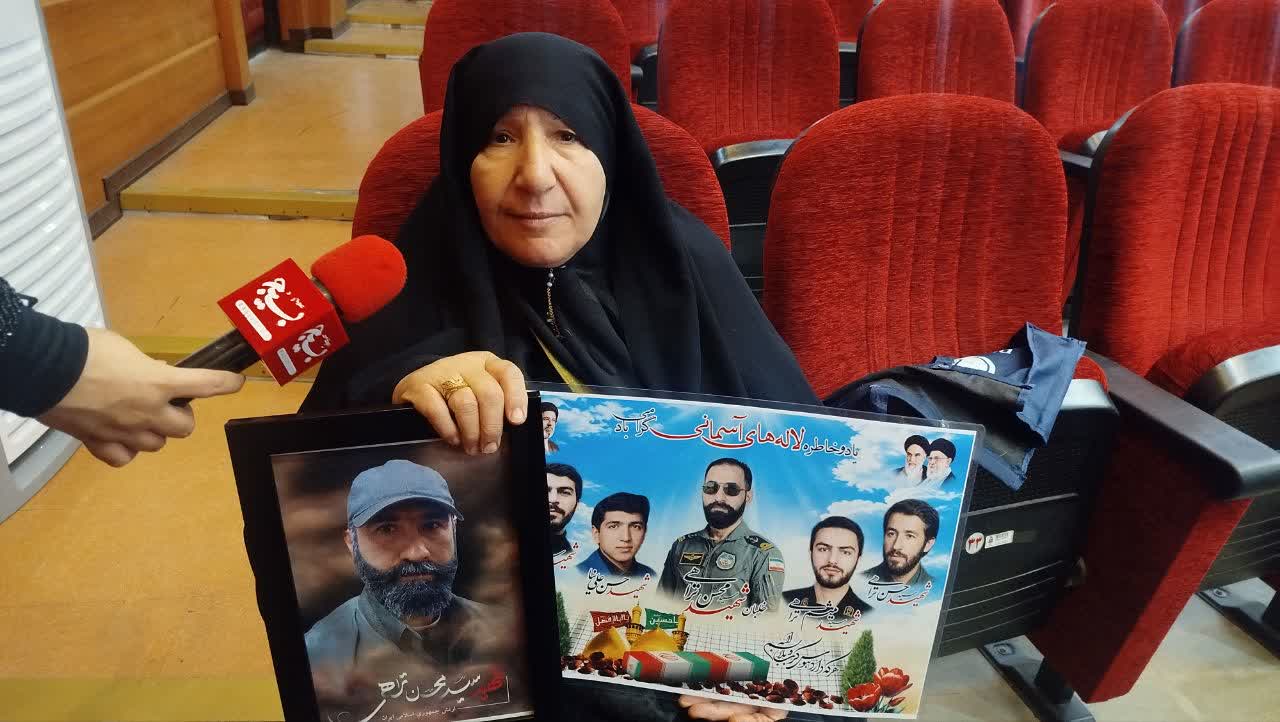 بانوان ایران ستونهای استوار دفاع مقدس و پاسداران همیشگی عزت میهن هستند بانوان ایران ستونهای استوار دفاع مقدس و پاسداران همیشگی عزت میهن هستند