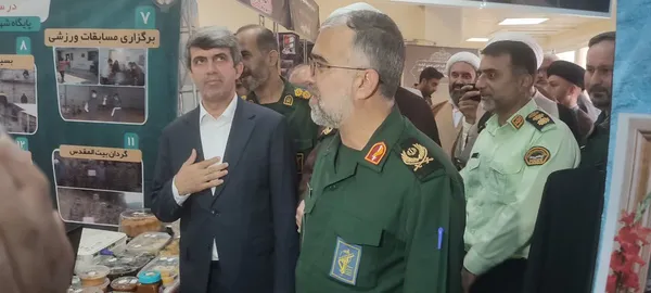 نمایشگاه «اسوه» با حضور سردار سید موسی حسینی فرمانده سپاه نینوا گلستان، فرماندار، فرمانده ناحیه مقاومت و جمعی از مسئولان شهرستانی در رامیان افتتاح شد.