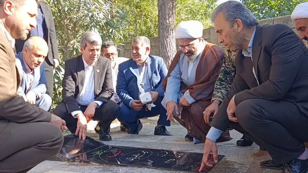 گلزار شهدای رامیان غبارروبی و عطرافشانی شد