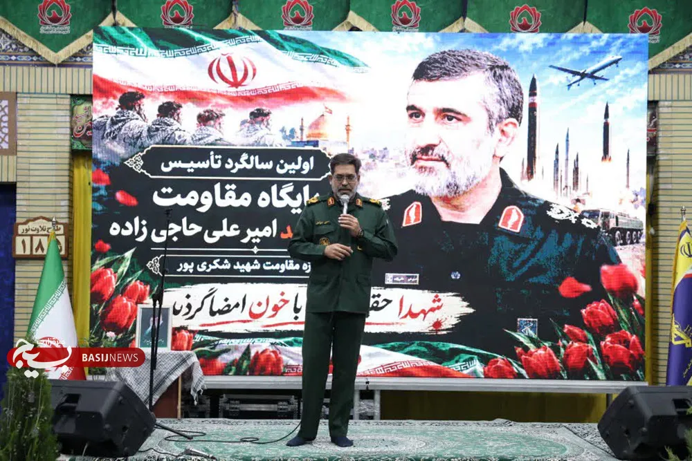 تنها راه عزت و اقتدار، ایستادگی در برابر استکبار جهانی است