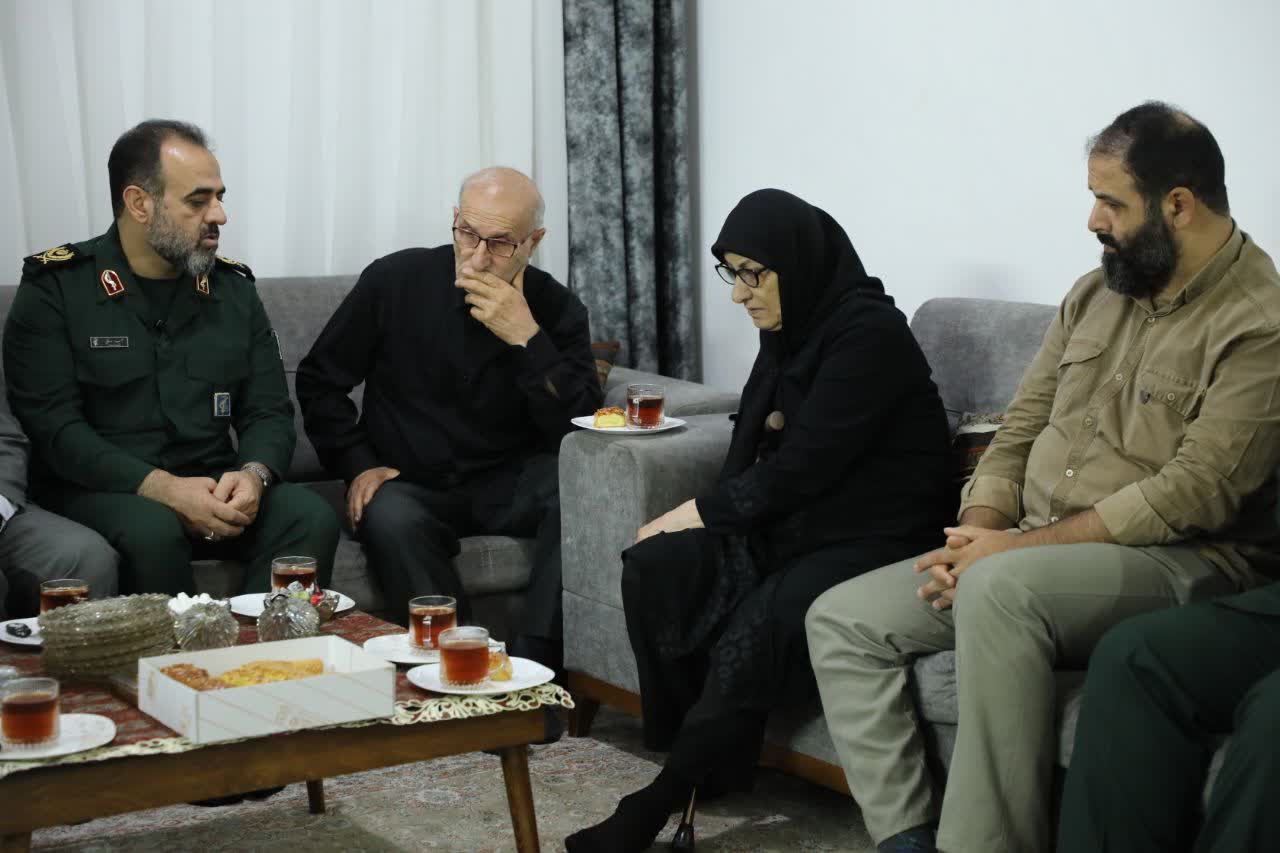 به برکت خون شهدا، اقتدار و عزت در کشور ایجاد شد
